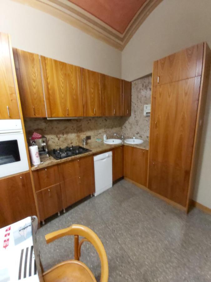 Appartamento Pallavicino Nel Centro Storico Di Кремона Екстериор снимка